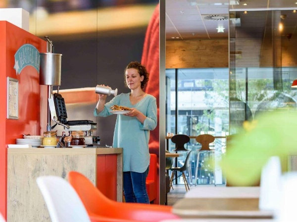 ibis Wien Hauptbahnhof image 27