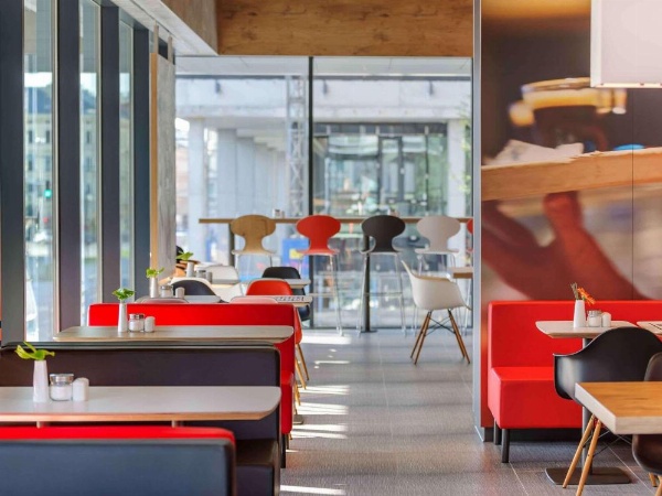 ibis Wien Hauptbahnhof image 29